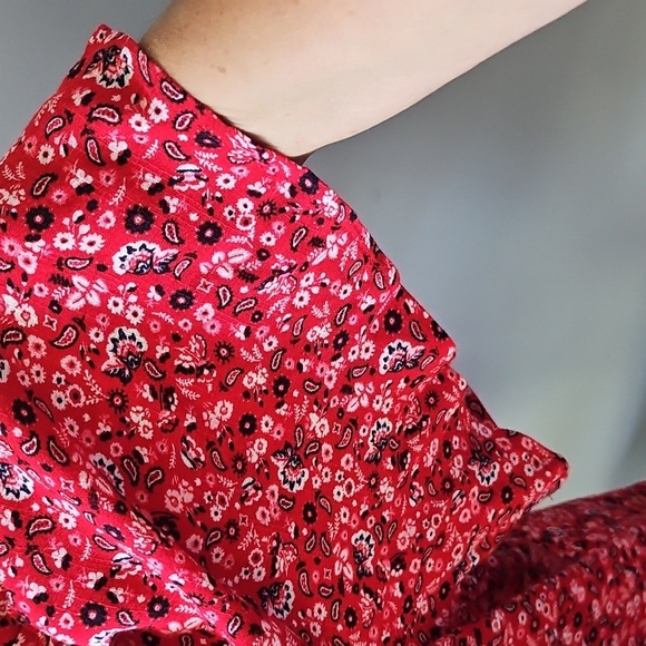 Maurices Red Paisley V-Neck Blouse - Picture 7 of 13